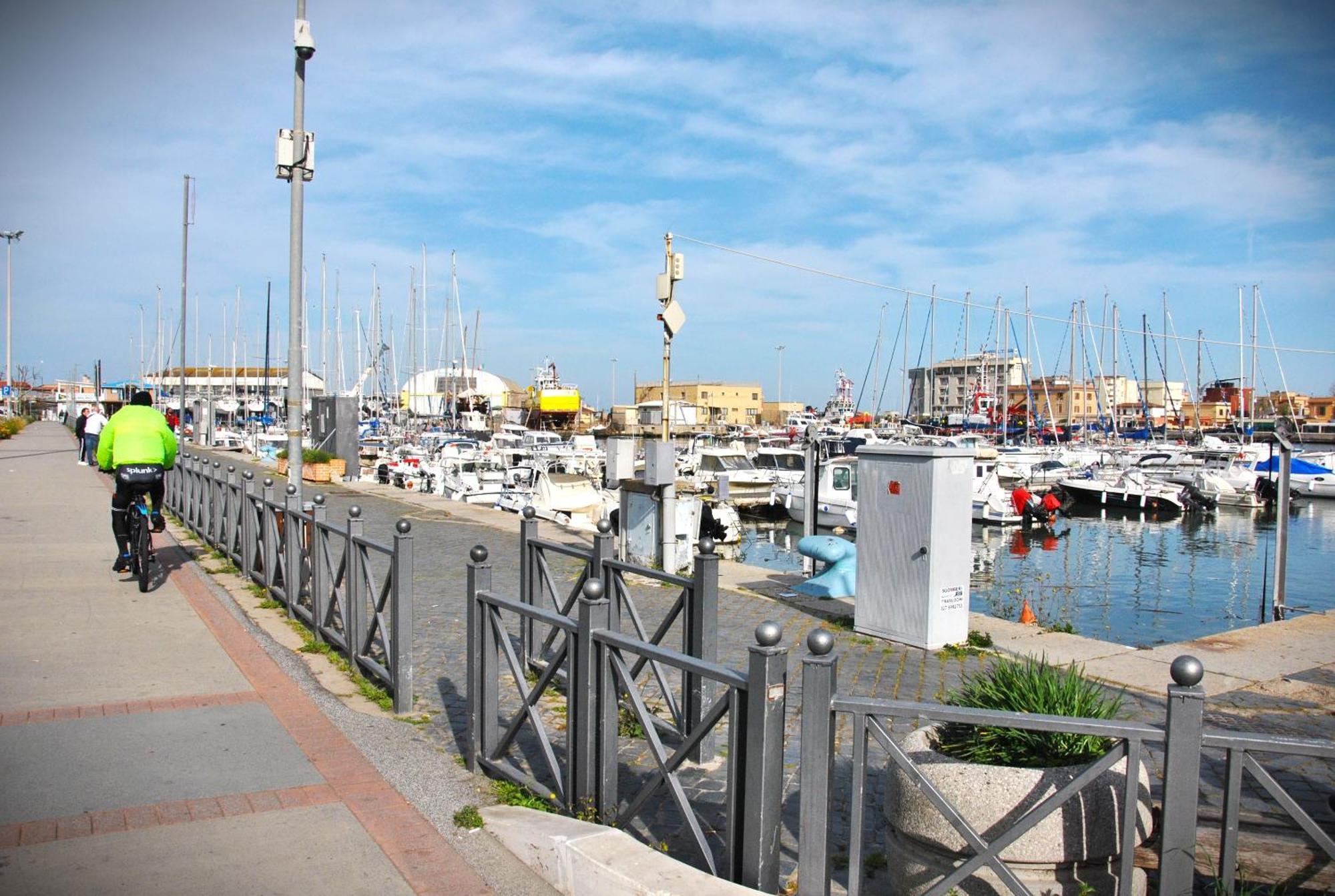 Alloggio Di Giorgia Fiumicino Esterno foto